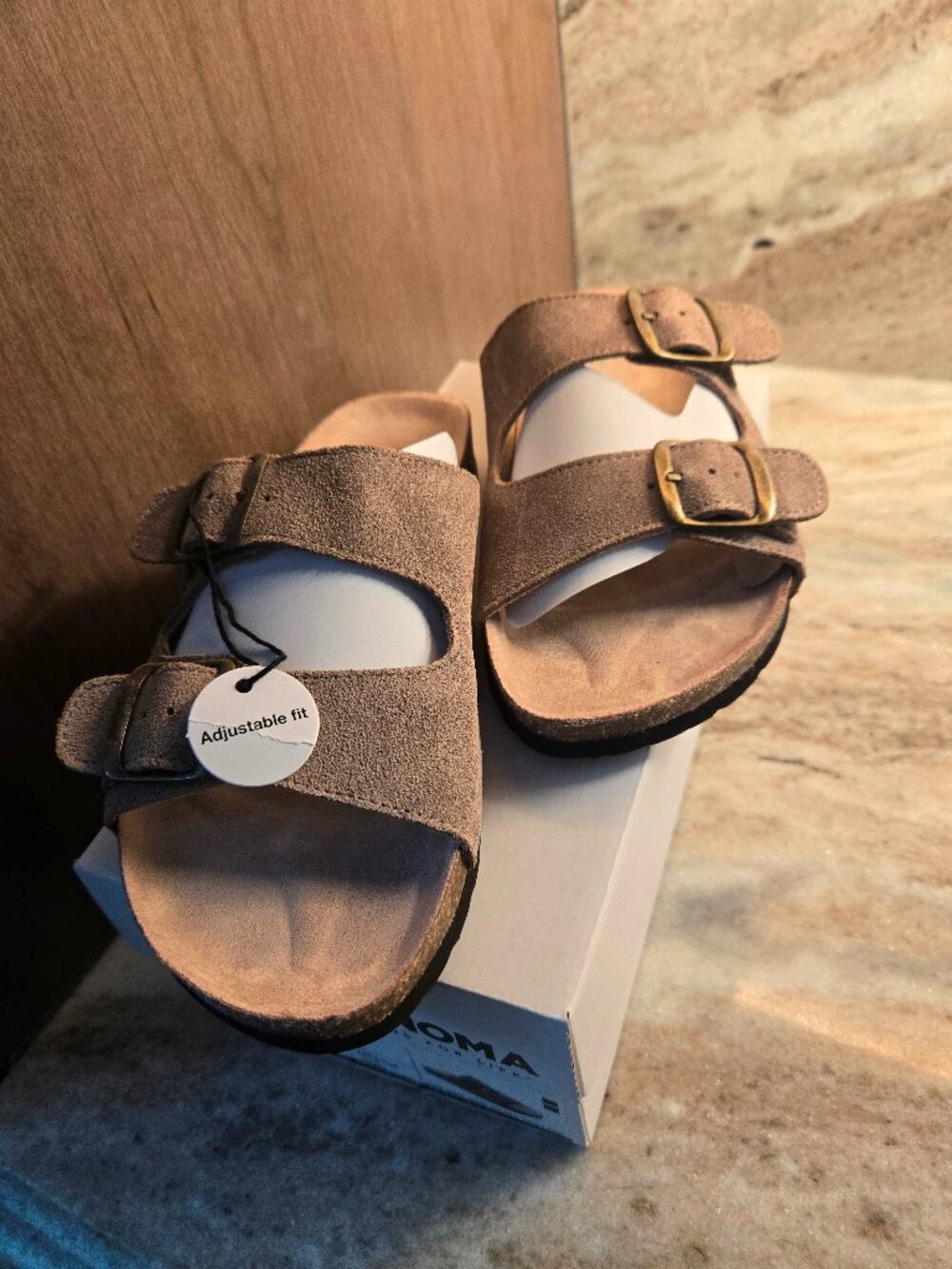 NIB Sonoma leather sandals